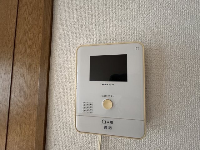 エミナス能見台2階 モニター付きインターホン