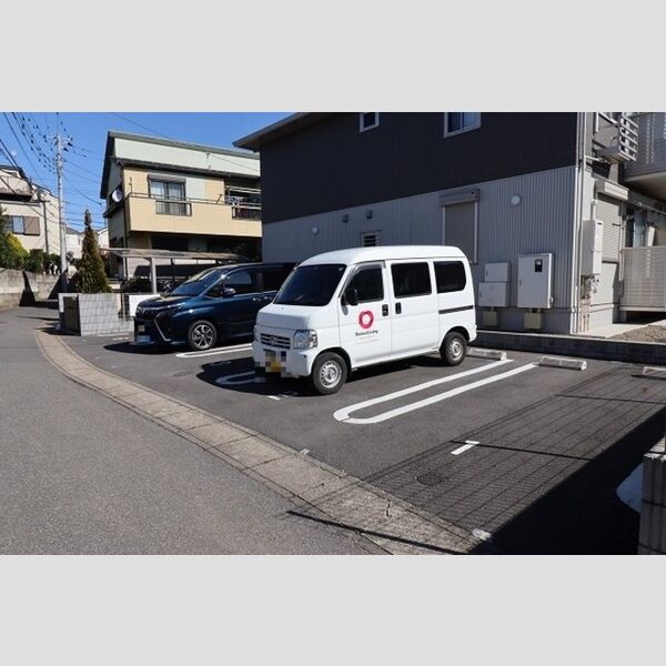 グリーンヒルズ 駐車場