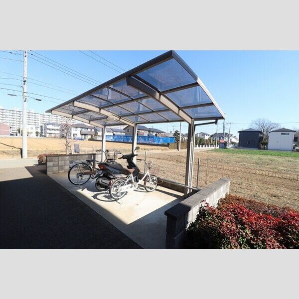 コンフォルターブル　B棟 駐輪場