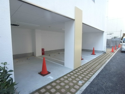 リブリ・コスズ5階 駐車場