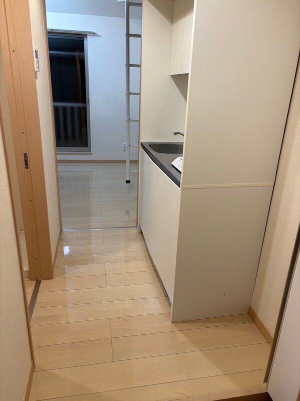 マ・ピエスランド5番館2階 玄関