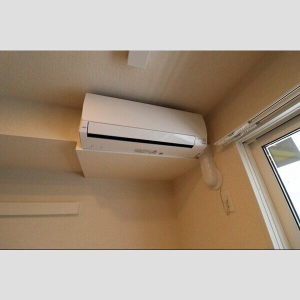 アバンス大宮102号室 エアコン