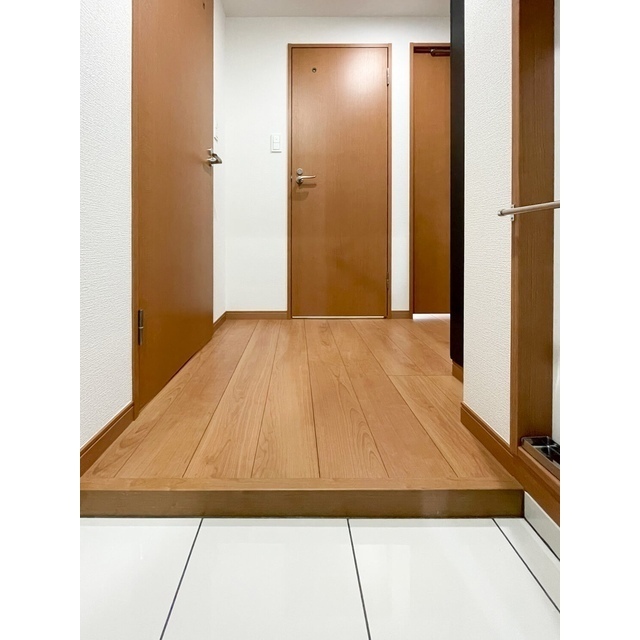 アーバハイツ六町環七北通り0703号室 玄関