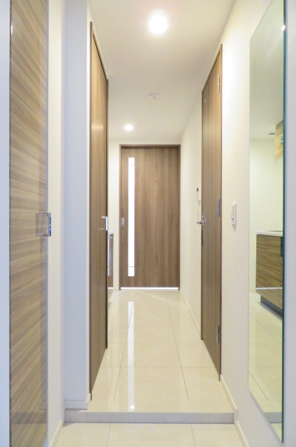 ガーラ・プレシャス赤坂見附303号室 人感センサー付き玄関照明あり