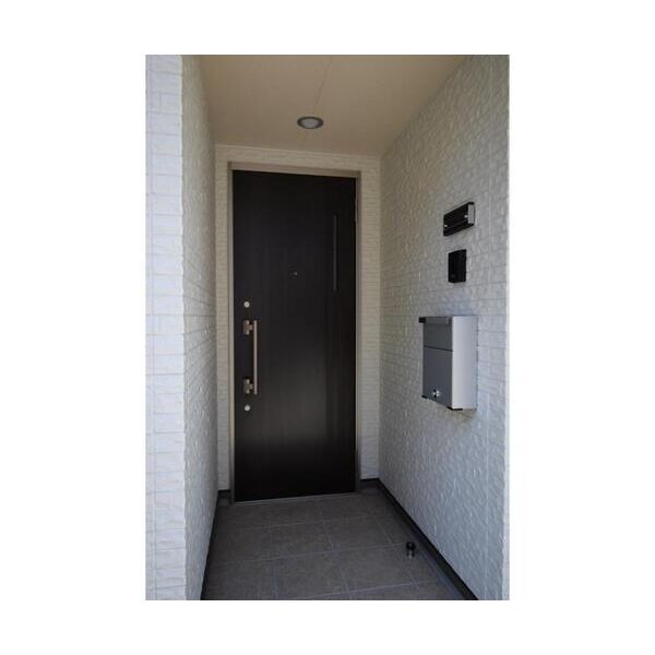 板橋区前野町5丁目戸建 玄関