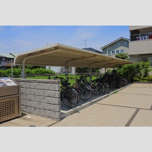 グランジュネス206号室 駐輪場