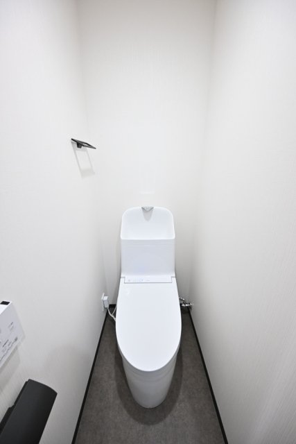 ＧＲＡＮＳＩＴＥ　ＮＡＫＡＭＥＧＵＲＯ7階 トイレ