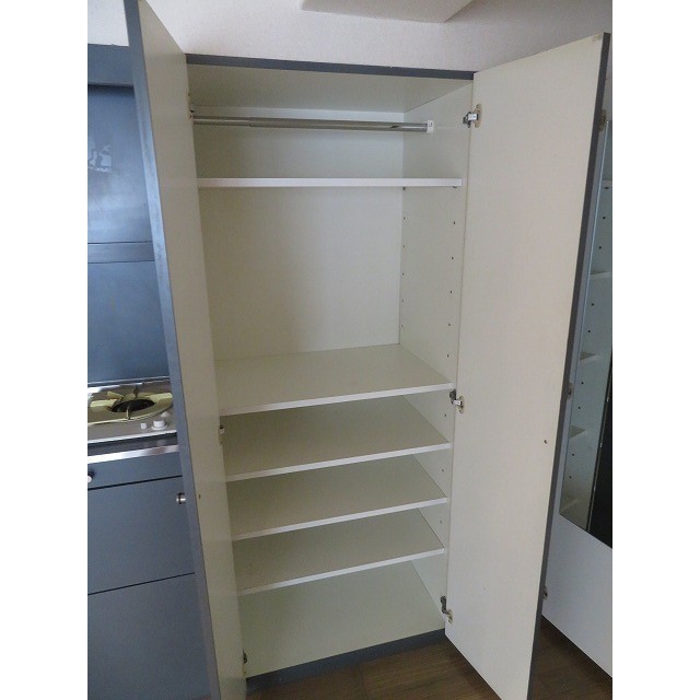 アーク板橋 キッチン横収納