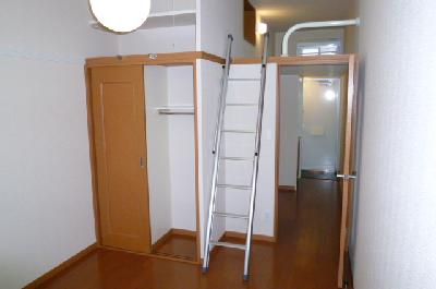 レオパレスアズール東大宮 外観