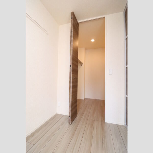 サニーベル旭 ウォークインクローゼット