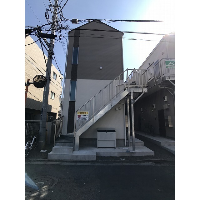 プラージュ鶴間 外観
