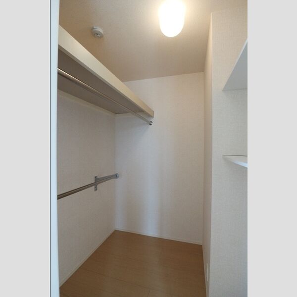 コンフォール ウォークインクローゼット