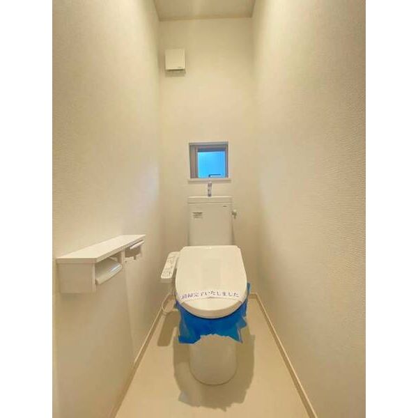 Sumai-to川口市安行根岸01 トイレ