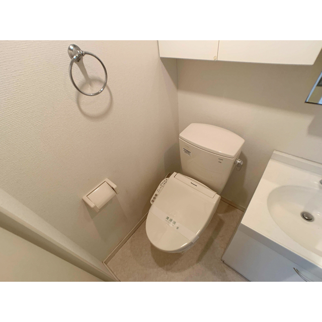 コンフォートメゾン東平賀205号室 内観