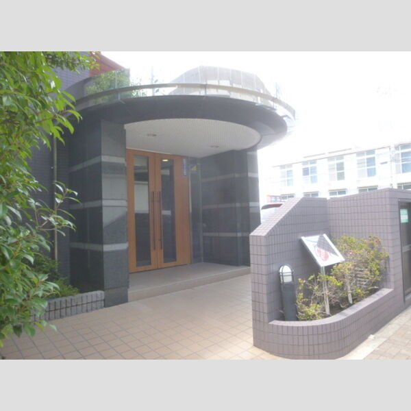 アルファークレスト エントランス