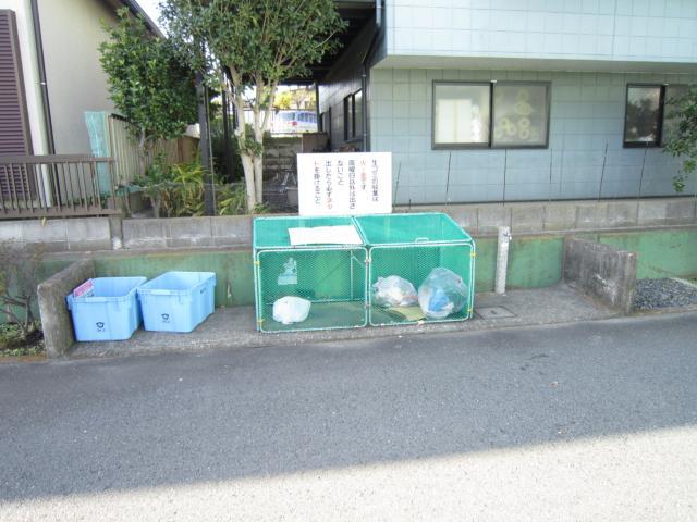 グリーンプラザＡ棟A203号室 ごみ捨て場です