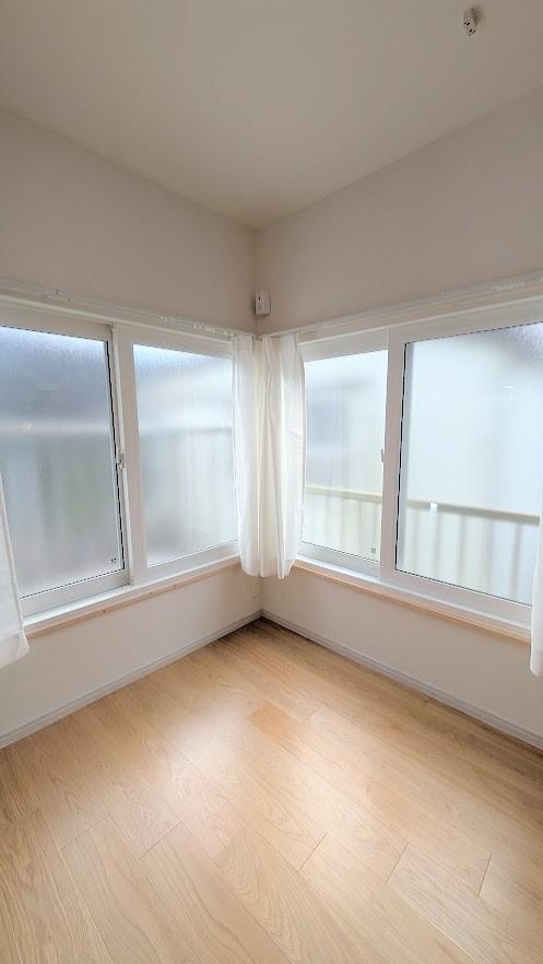 鷺宮テラス201号室 断熱窓です。