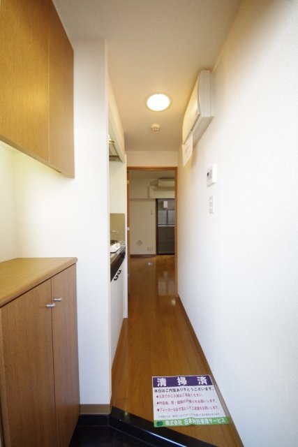 グリフィン新横浜・アリーナ前 玄関