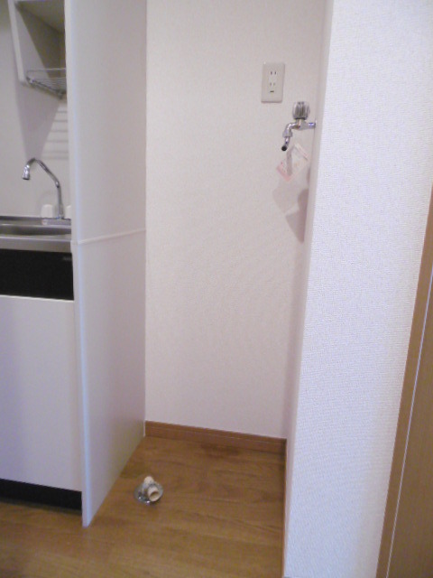 レオミノール明神町 防水板