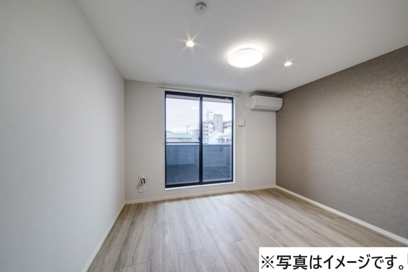 ＬＵＮＡ　ＣＯＵＲＴ2階 リビング