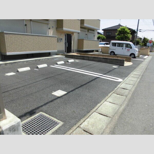 ラ・メール　アン 駐車場