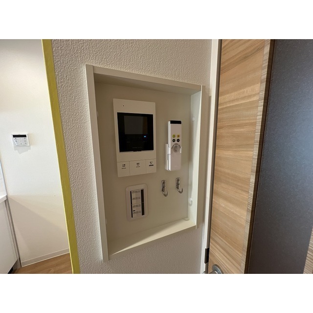 グリーンテラス鷺宮205号室 モニター付きインターホン