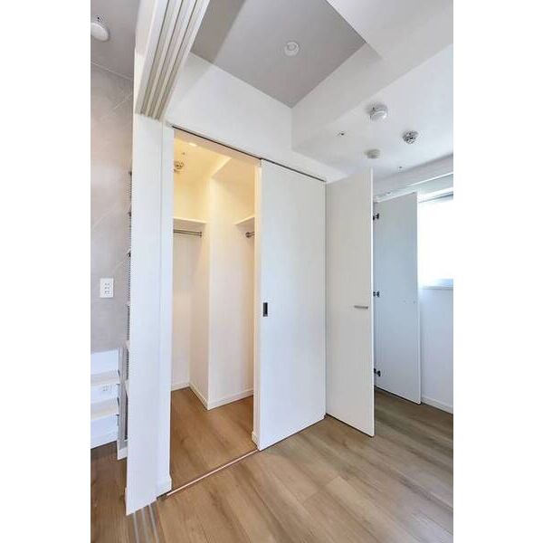 パークルール大手町1402号室 収納