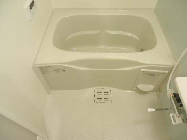 レヴメゾン神山参番館101号室 浴室（イメージ）