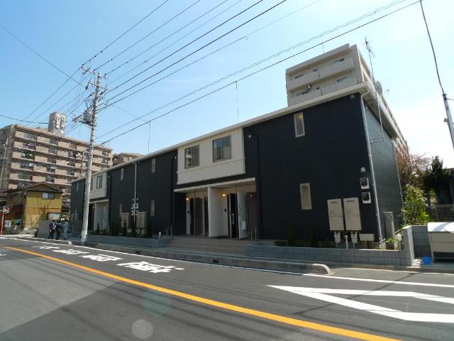 オーチャード 外観写真（昼）