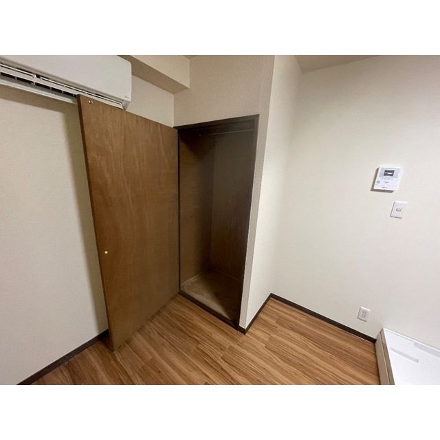 ハイライフ鶴見305号室 内観