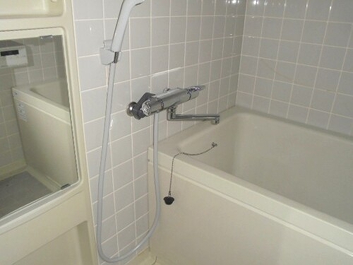 テレパレス船橋三咲Ａ棟2階 浴室　※同タイプ別部屋2025.12撮影