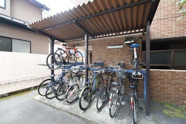 ライオンズマンション板橋本町4階 駐輪場