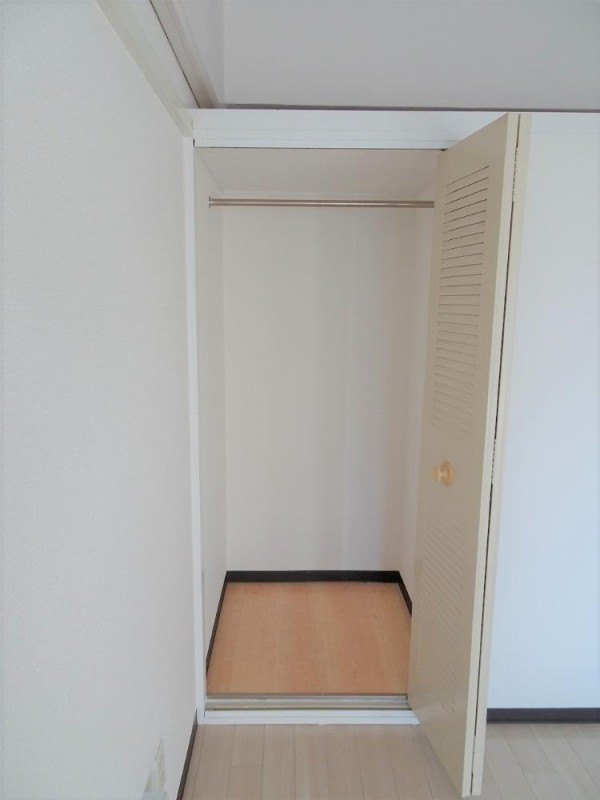 グランシャルム葛西(F-066)7階 収納