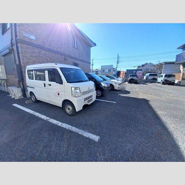 グリーンハイツ 駐車場