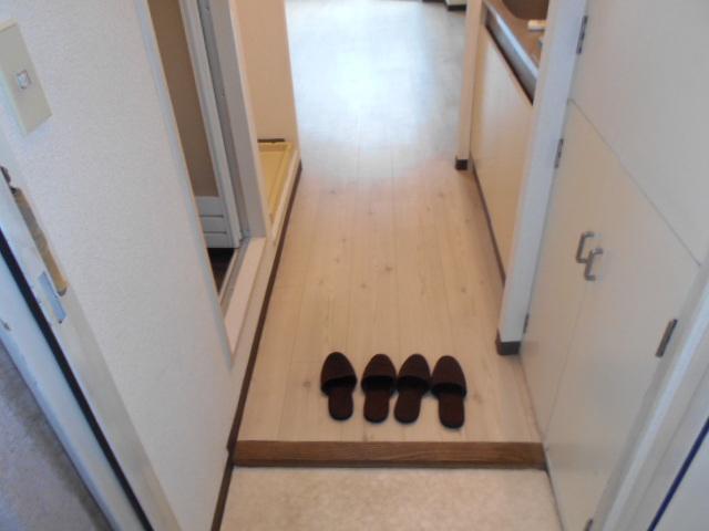 コーポアルプ 玄関