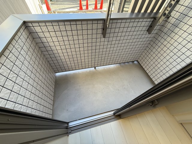 Ｍｉｌｅｓｔｏｎｅ　Ｓａｓａｚｕｋａ バルコニー