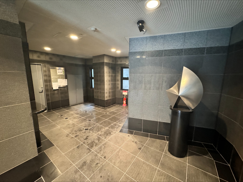 RAYHAUS駒込6階 エントランス