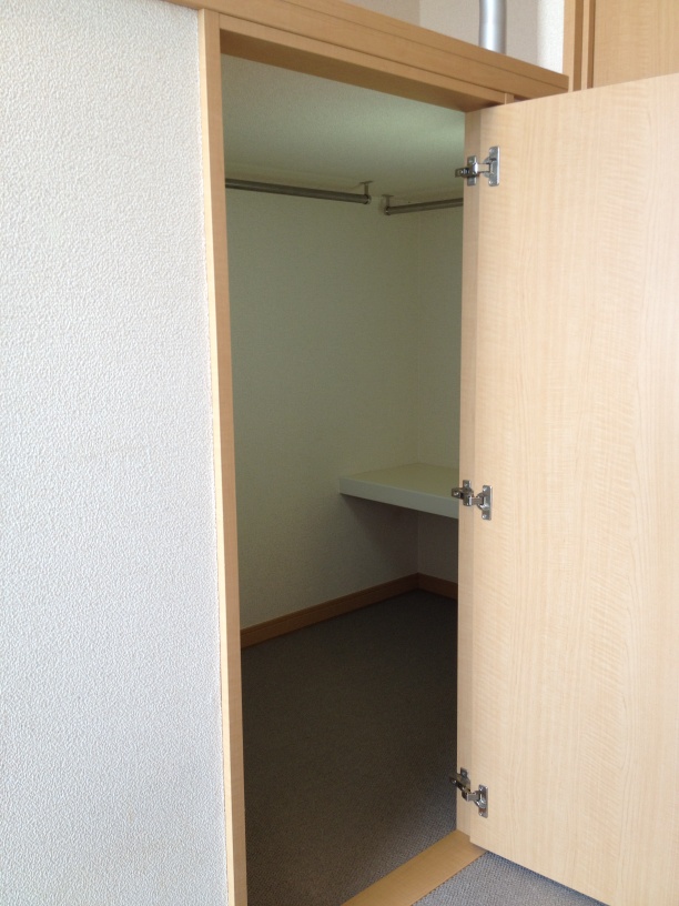 レオパレスＷＩＮＧ 内観