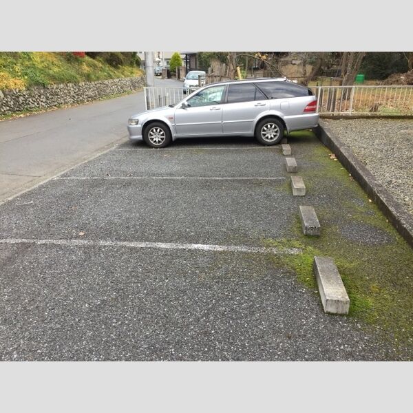 エスポワール202号室 駐車場