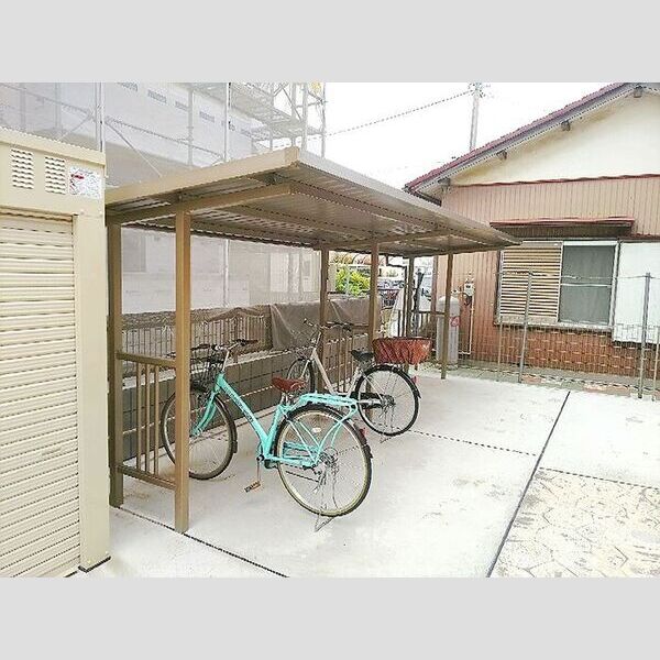 ヴァンベール 駐輪場