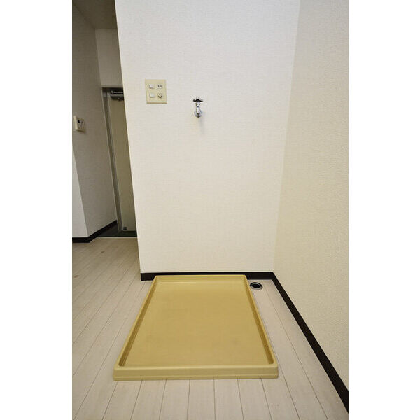 ビラメゾン国立0103号室 洗濯機置場