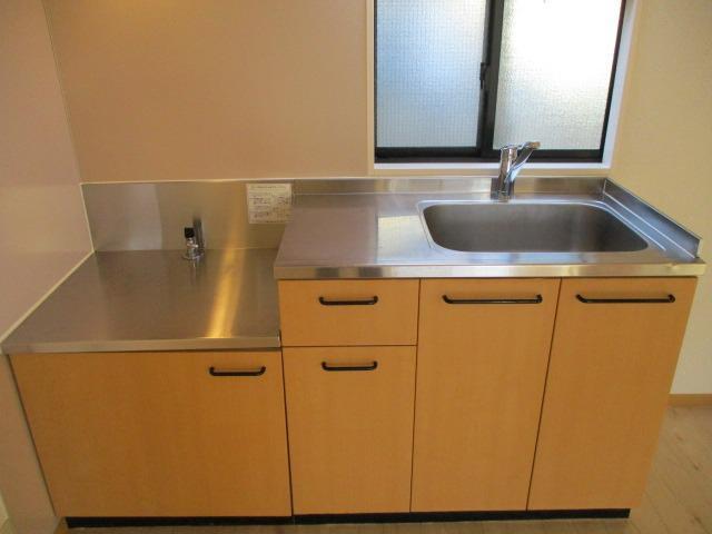 オストベルグ・ミヤコ1階 キッチン