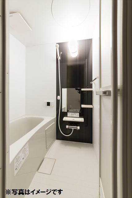 アンビエンテ1階 バストイレ別　追炊き