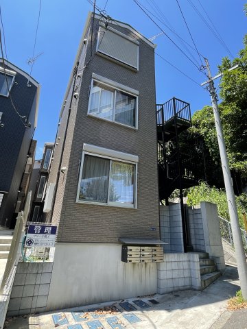 ブリーゼ磯子203号室 外観