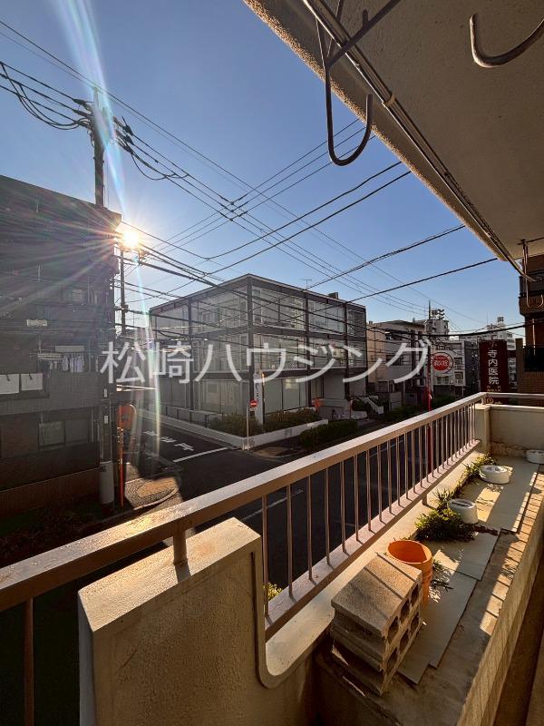 下平ビル バルコニー