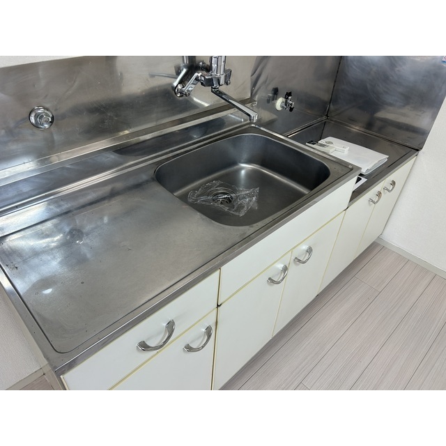 リブレス東浦和　旧東浦和ハイツ キッチン