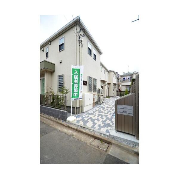 アネックス203号室 エントランス