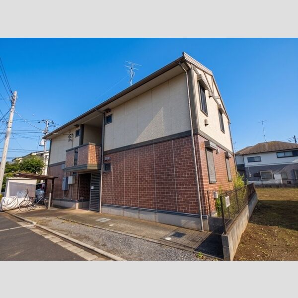 ジュネセゾン201号室 建物外観
