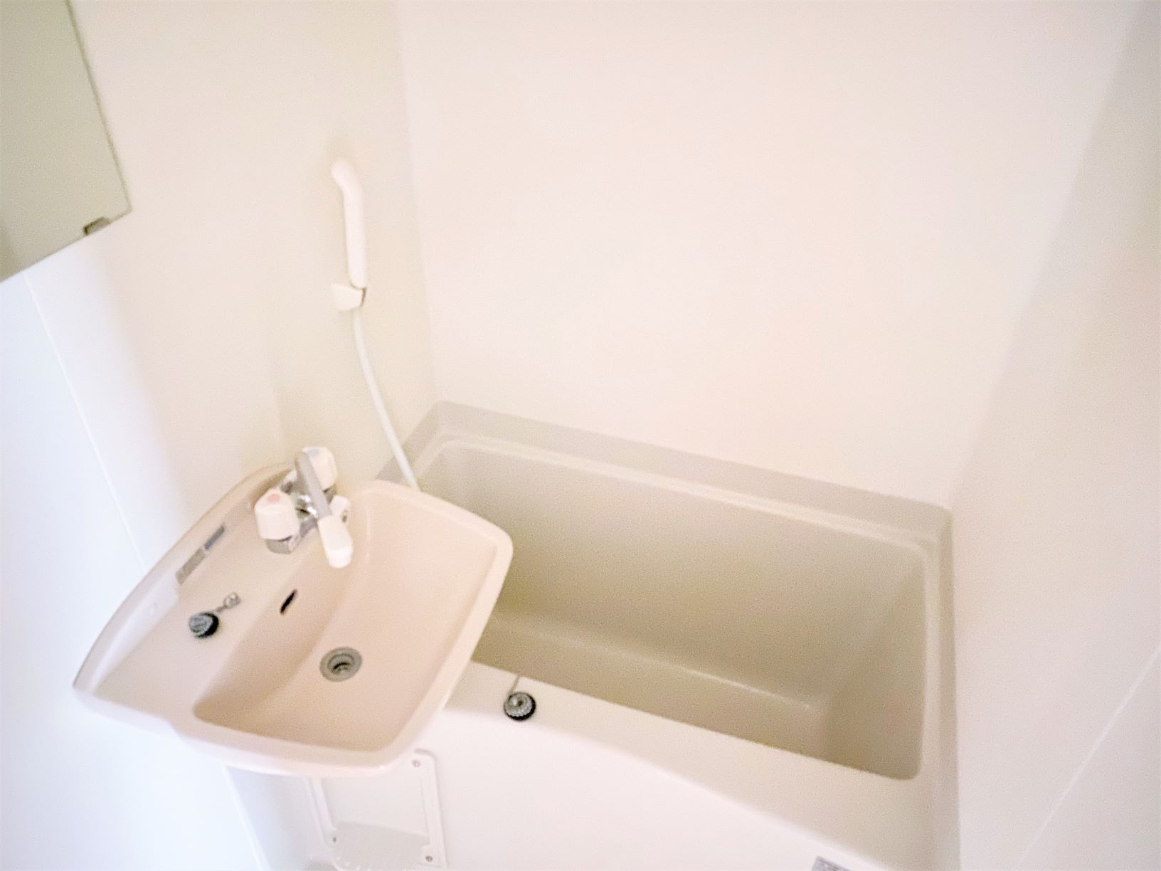 レオパレスルームス北越301号室 お風呂