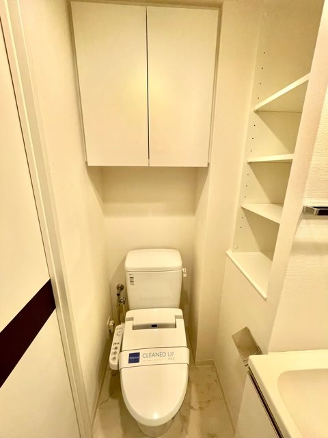 レジディア笹塚Ⅱ4階 トイレ